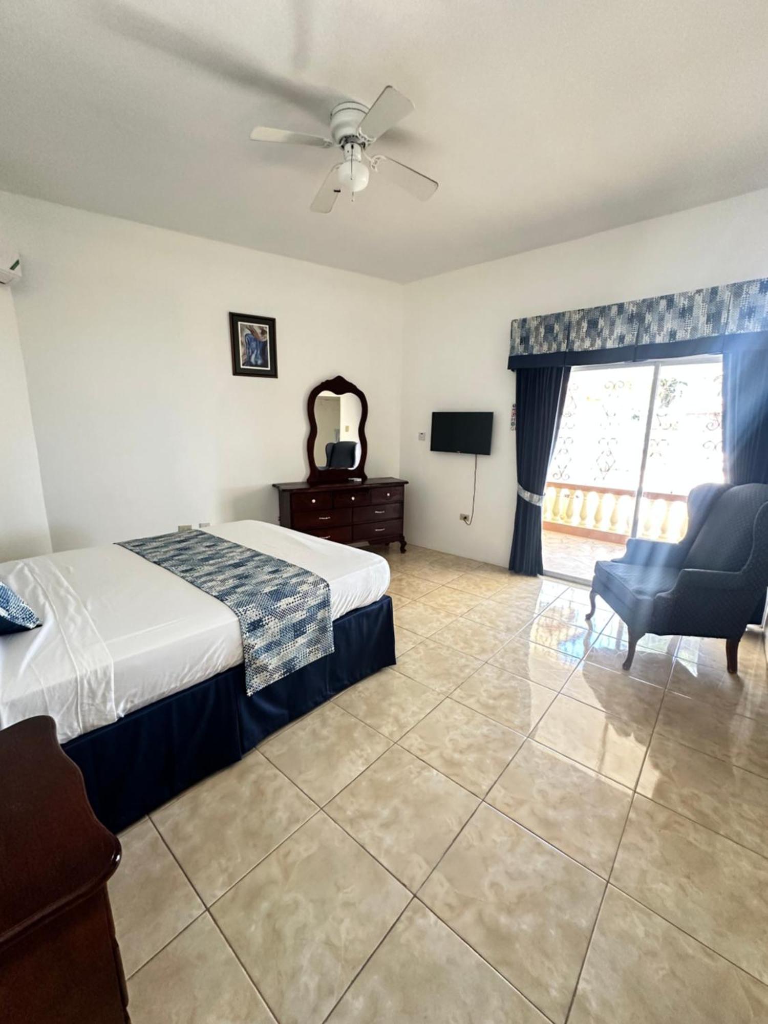 Ocean Sight Villa Montego Bay Exterior photo