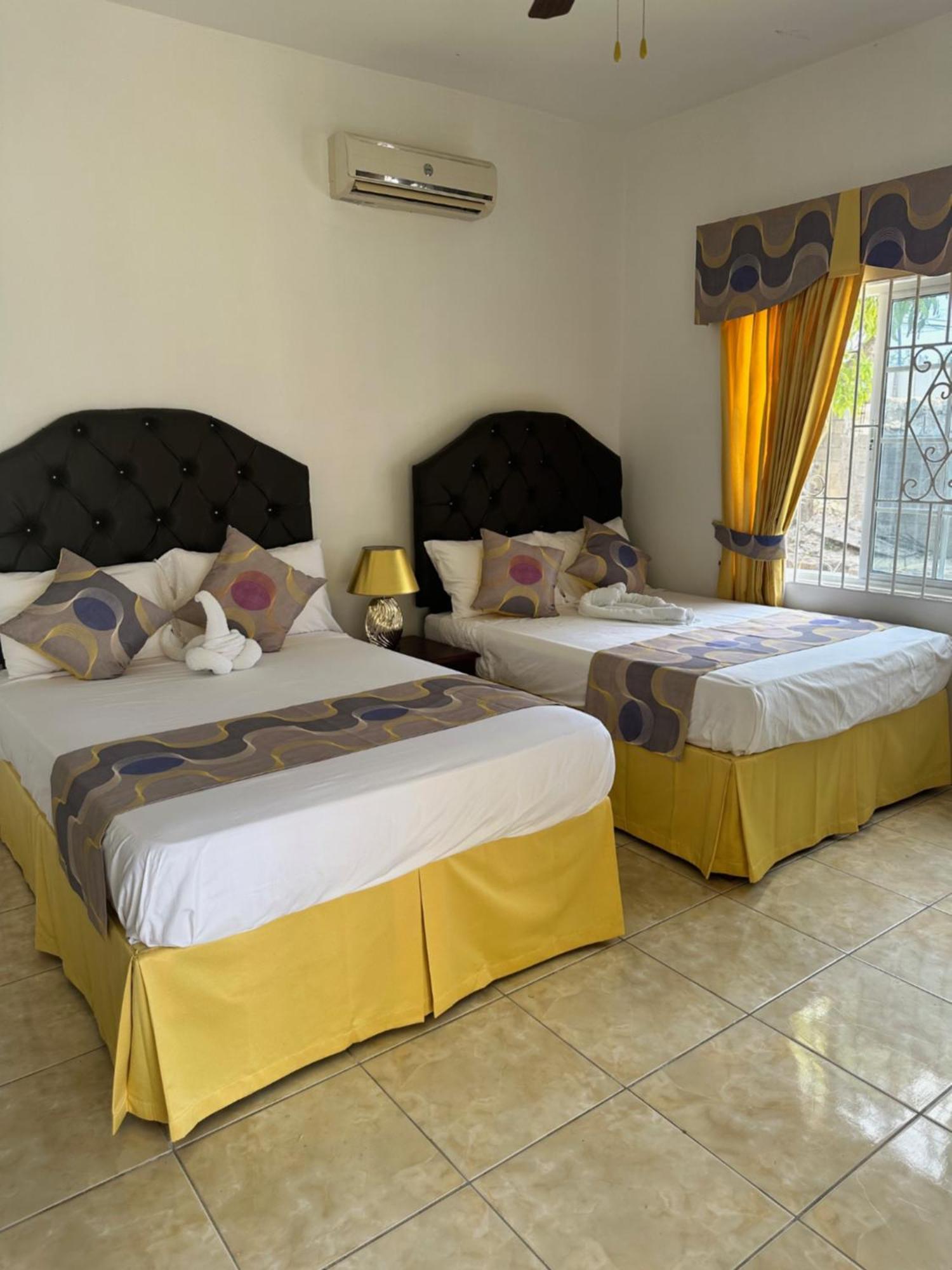 Ocean Sight Villa Montego Bay Exterior photo