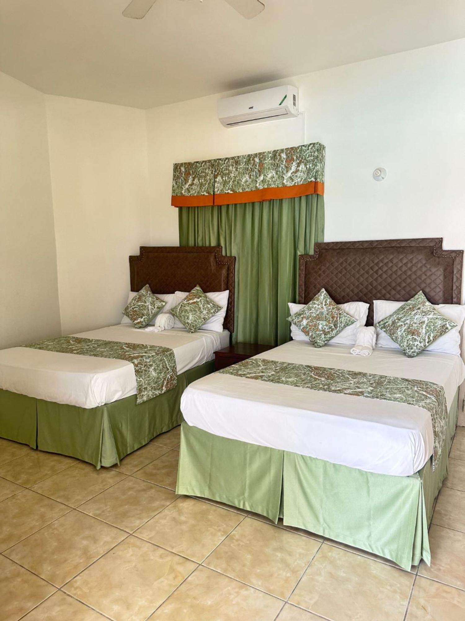 Ocean Sight Villa Montego Bay Exterior photo